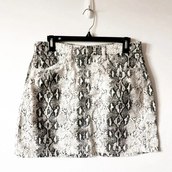 BlankNYC Snakeskin Print Denim Jean Skirt Sz 28 - Picture 2 of 5